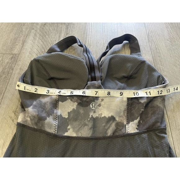 Lululemon Halter Tank Top With Built In Shelf Bra Women’s Gray/White - Picture 3 of 4